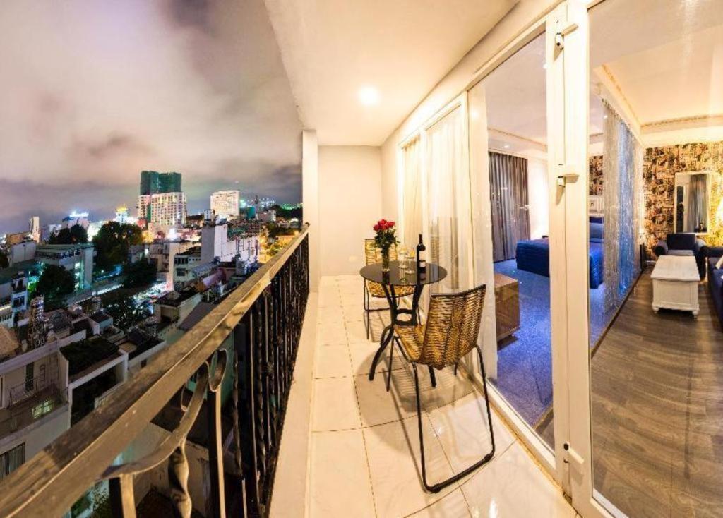 Golden Crown Hotel Saigon Ho-Chi-Minh-Stadt Exterior foto